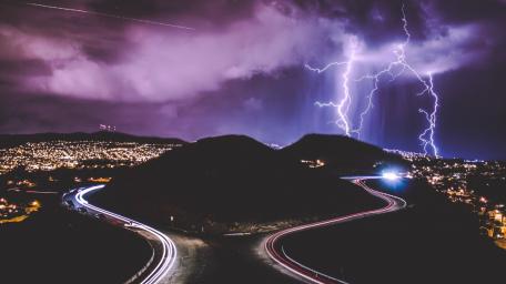 Night Storms and Lightning Over the City wallpaper