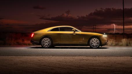 Luxury Meets Power in Rolls-Royce Spectre Wallpaper wallpaper