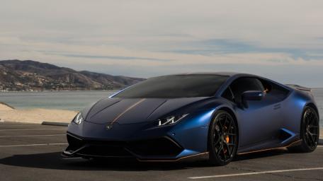 Sleek Lamborghini Huracan by the Coastline wallpaper