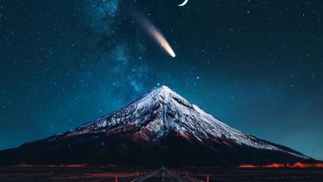 Majestic Night Under the Cosmic Veil wallpaper