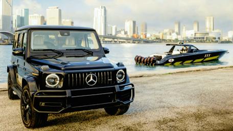 Powerful Mercedes-Benz G-Class by the water's edge wallpaper