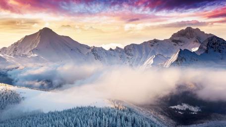 Majestic Winter Landscape in the Alps wallpaper