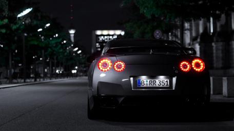 Nissan Skyline GTR 35 wallpaper