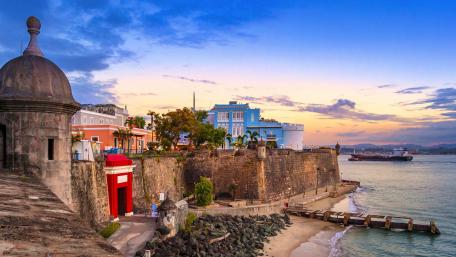 Puerta de San Juan wallpaper