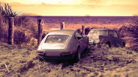 Desert Dreams of Vintage Cars wallpaper