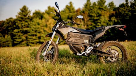 Adventure Awaits with Off-Road Motorbike Wallpaper wallpaper