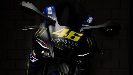 Yamaha R1 Understated Elegance wallpaper
