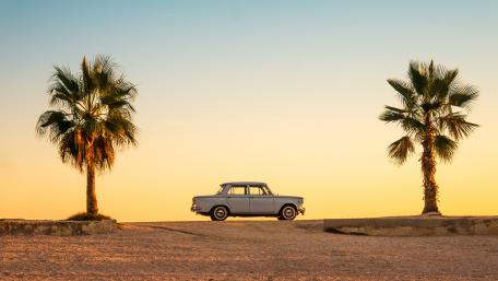 Vintage Summer Getaway in Style wallpaper