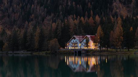 Antholzer Lake (Bolzano) wallpaper