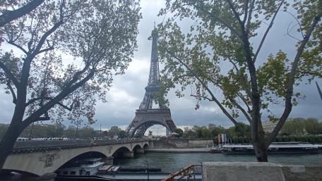Eiffel Tower wallpaper