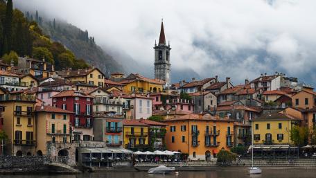 Varenna, Italy wallpaper