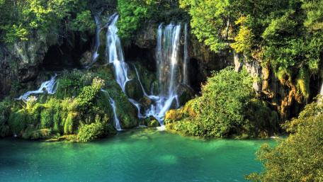 Plitvice Lakes National Park wallpaper