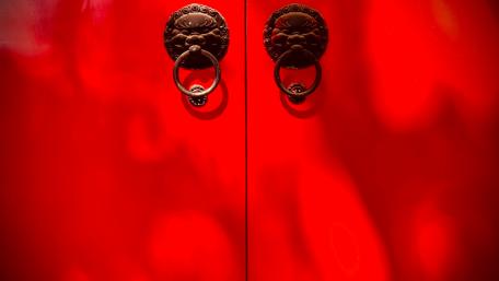 The red gate of an ancient Chinese buddhistic temple wallpaper