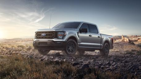 Stunning Ford F-150 Raptor in Motion wallpaper