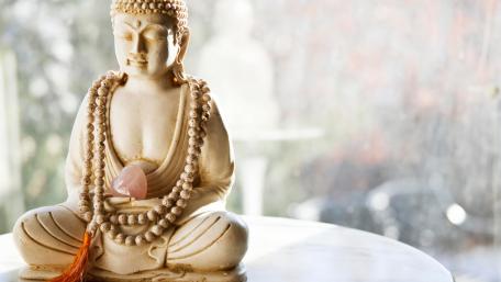 Tranquil Buddha Statue for Serene Spaces wallpaper