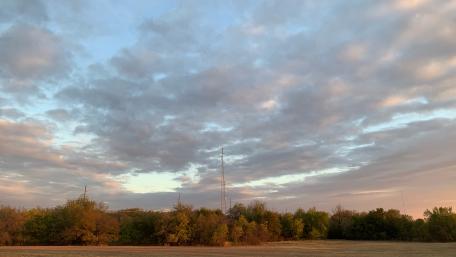 Golden Hour Serenity in Autumn Sky wallpaper