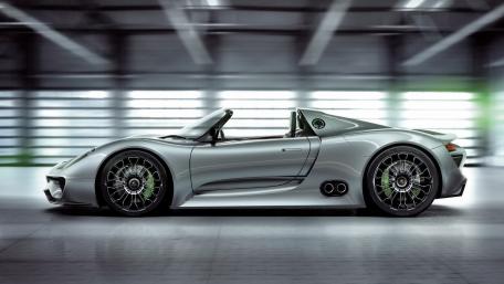 Sleek Porsche 918 Spyder Wallpaper Design wallpaper