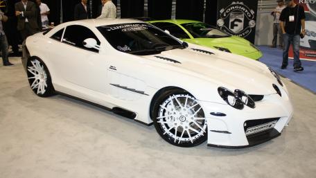 Sleek White Mercedes-Benz SLR McLaren Wallpaper wallpaper