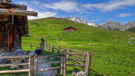 Serene Summer Mountain Retreat wallpaper