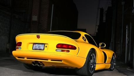 Dodge Viper in Stunning Yellow Shade wallpaper