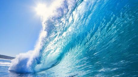 Vibrant Blue Wave Capturing Nature's Majesty wallpaper