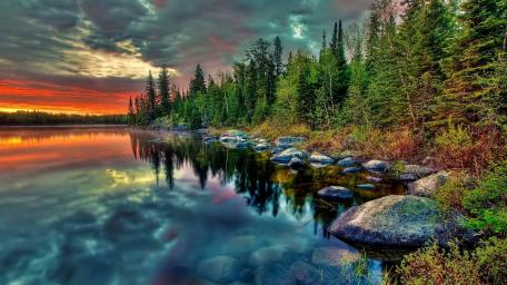 Peaceful Shoreline at Sunset wallpaper