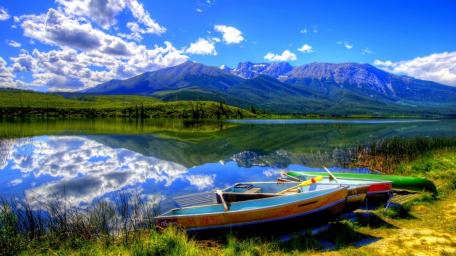 Pyramid Lake wallpaper