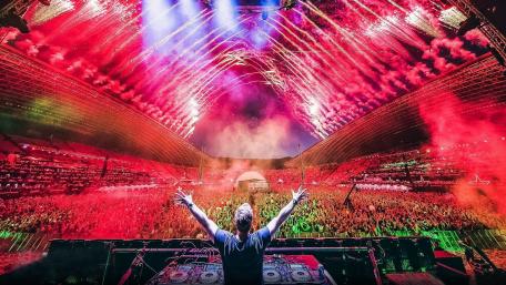 Electric Energy of Live Music Experience wallpaper