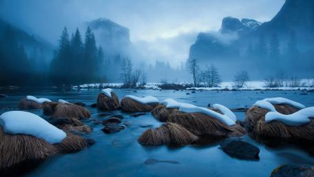Merced River in winter wallpaper