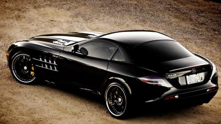 Sleek and Powerful Mercedes-Benz SLR McLaren Wallpaper wallpaper