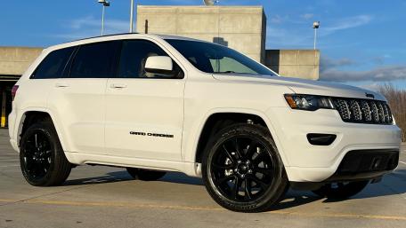 Grand Cherokee wallpaper