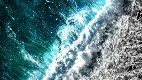 Ocean Waves from Above in Stunning 4K Quality wallpaper