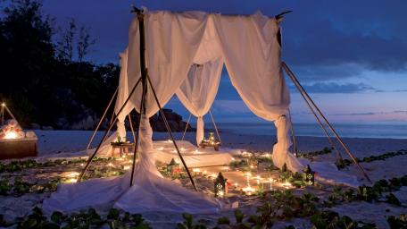 Romantic Beach Evening Escape wallpaper