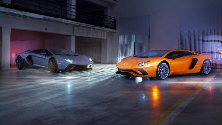 Sleek Lamborghini Aventador Showcase in Stunning 5K Quality wallpaper