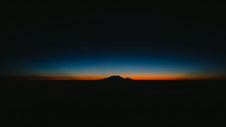 Twilight Majesty of Distant Mountains wallpaper