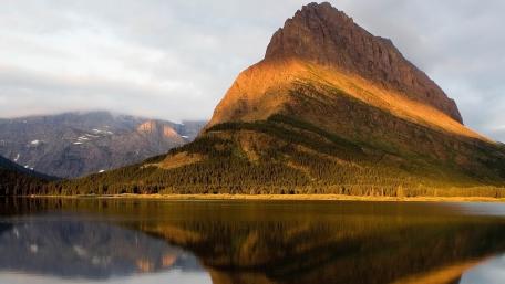 Bearhat Mountain wallpaper