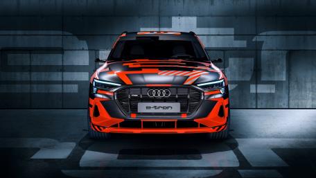 Vibrant Audi E-Tron GT in Bold Colors wallpaper
