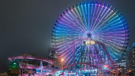 Cosmo Clock 21 at Night wallpaper