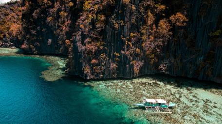 Coron wallpaper