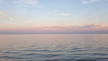 Beach at Marie Curie Park wallpaper