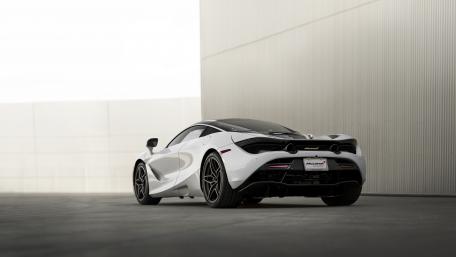 Sleek Elegance of the McLaren 720S in 4K wallpaper