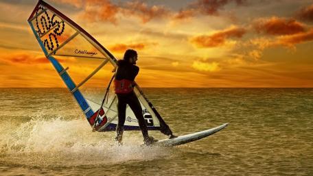 Windsurfing at Sunset Glow wallpaper