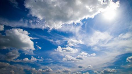 Expansive Summer Skies and Clouds wallpaper