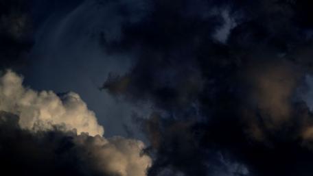 Dramatic Clouds and Sky Scene wallpaper