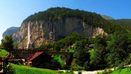 Staubbach Falls wallpaper