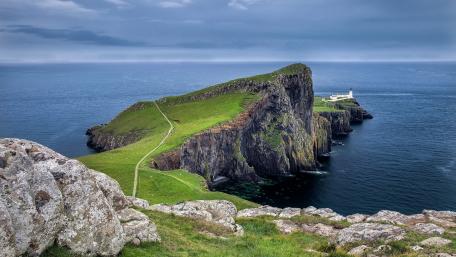 Neist Point Lighthouse wallpaper
