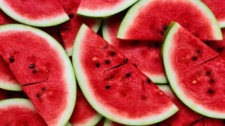 Bright and Juicy Watermelon Slices wallpaper