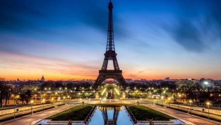 Eiffel Tower wallpaper