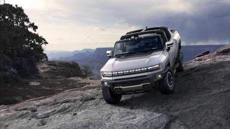 2022 GMC Hummer EV wallpaper