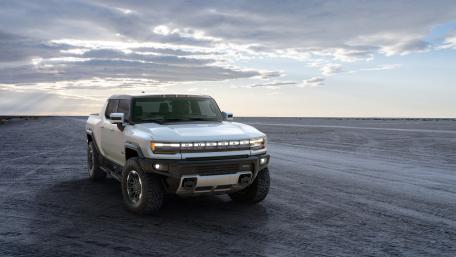 2022 GMC Hummer EV wallpaper